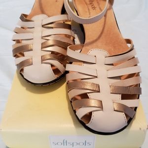 Softspots Sandals Beige size 12w